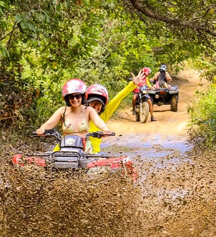 Trilha de quadriciclo no litoral sul